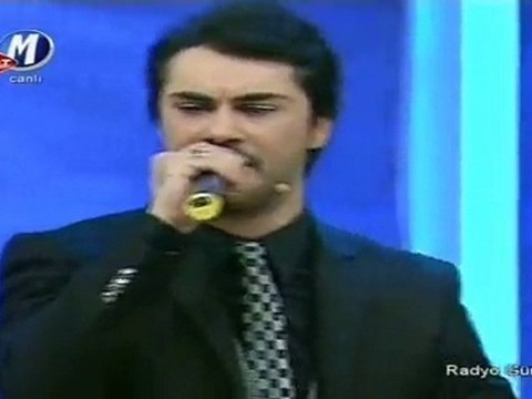 Oktay Bora Ertuğrul £££ İNDİM GÜLÜN BAĞINA