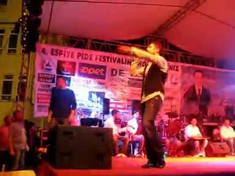 4.Espiye Pide Festivali  & Özcan Deniz Konseri