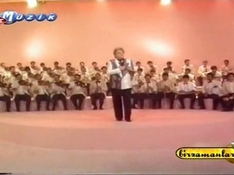 Zeki Müren £££ GÜNLERDİR İÇİME ÇÖKTÜ AYRILIK