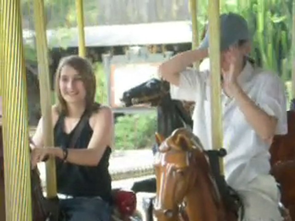 portaventura carousel