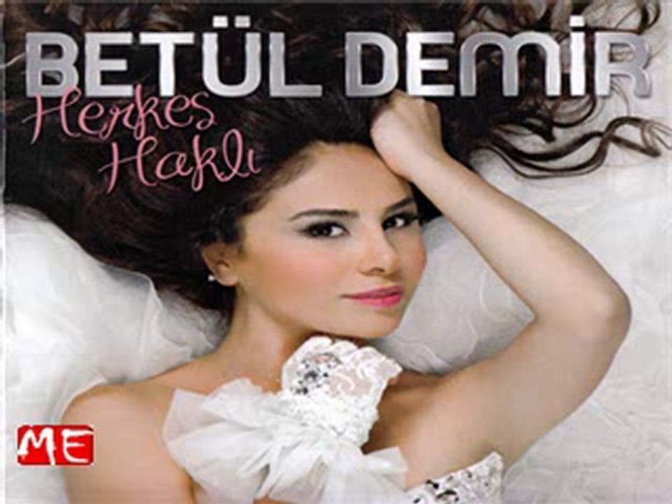 Betül Demir Herkes Haklı 2010 Full Albüm Mp3 İndir