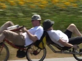 Tandem recto verso couché 3 roues en lignes