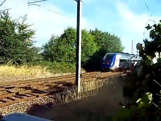 croisement de deux ter sncf