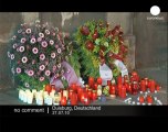 Duisburg residents mourn stampede victims - no comment