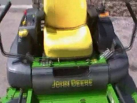 USED 60'' 25HP JOHN DEERE ZERO TURN 757 COM LAWN MOWER
