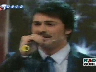 Oktay Ertuğrul £££ BİR ODA YAPTIRDIM