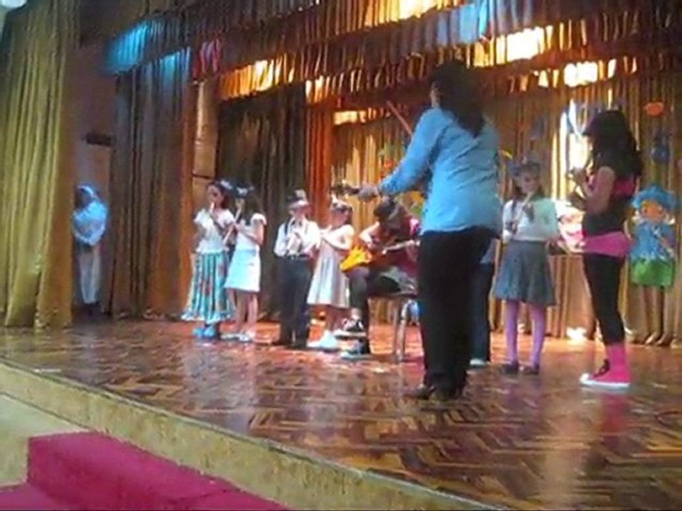 Flautas y Cuerdas en Acto Cultural 2010 del Colegio Betania