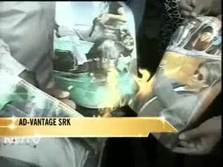 SRK offers olive branch to Shiv Sena