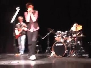 Concert du 19 Juin 2010 - Never there de Cake