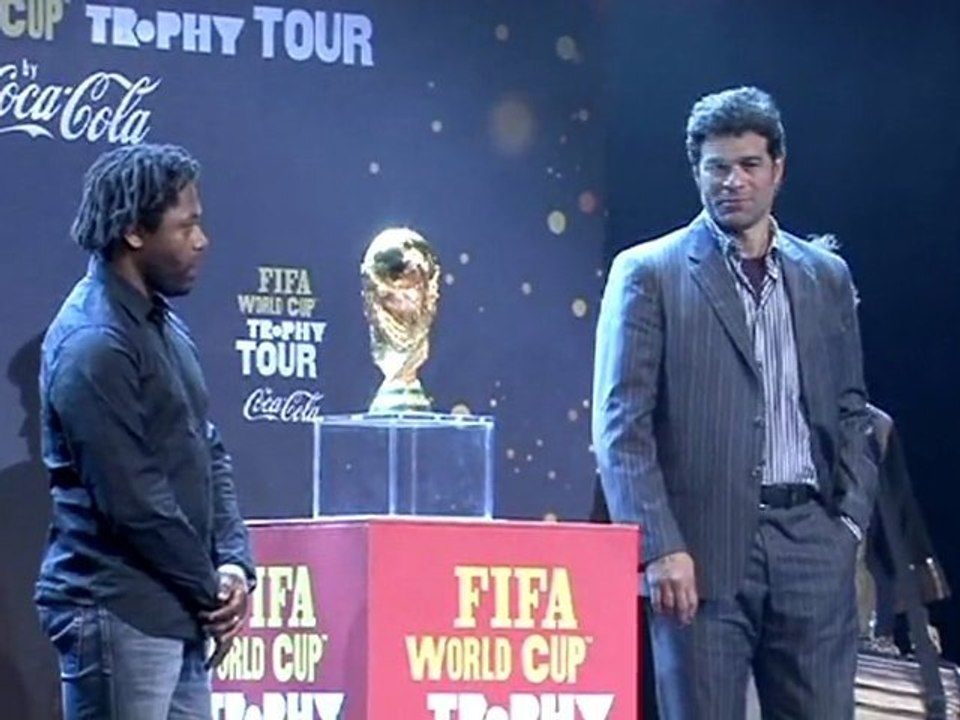 FIFA world cup trophy tour  2010 Paris, by CocaCola