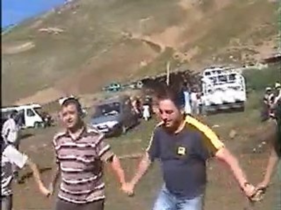 berta bikinala yaylası 2006 yarıdağ eğlencesi -horon-4