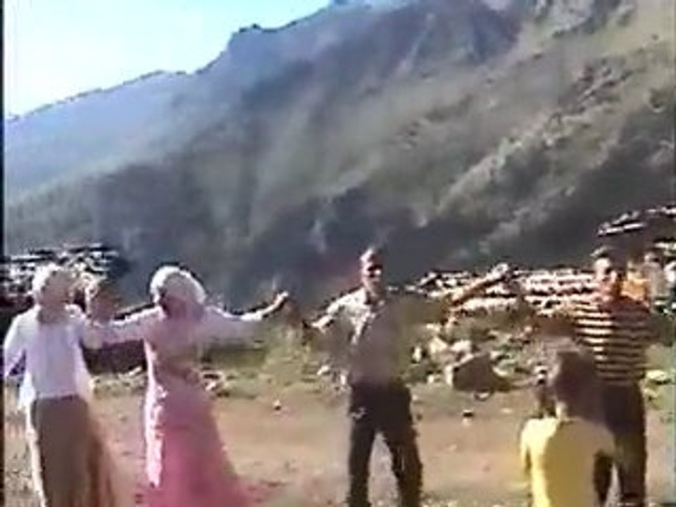 berta bikinala yaylası 2006 yarıdağ eğlencesi kobak oyunu-2