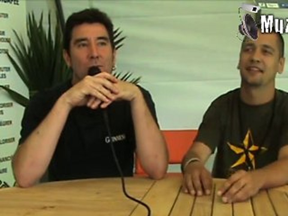 Interview des Super Héros  // Festival aux zarbs @ Auxerre