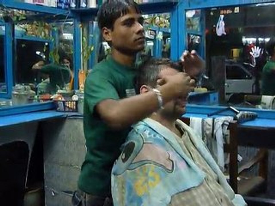 Freddy chez le coiffeur