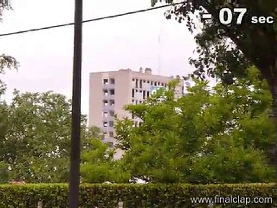 Demolition de la tour bleue d'Étouvie (Amiens)