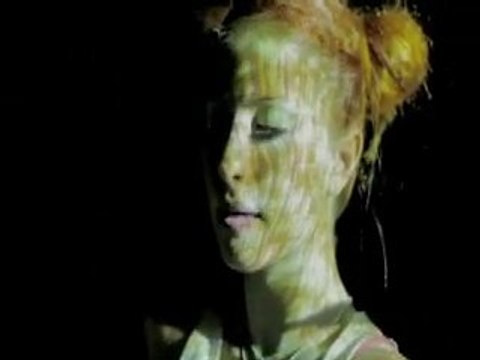 DJ Q - B.o.B ft Hayley Williams - Airplanes [djqremix]