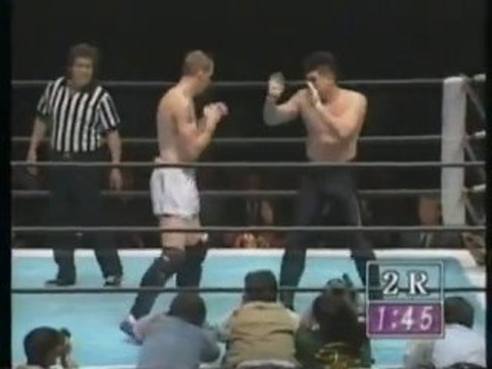 Masaaki Satake vs. Gerard Gordeau (RINGS)