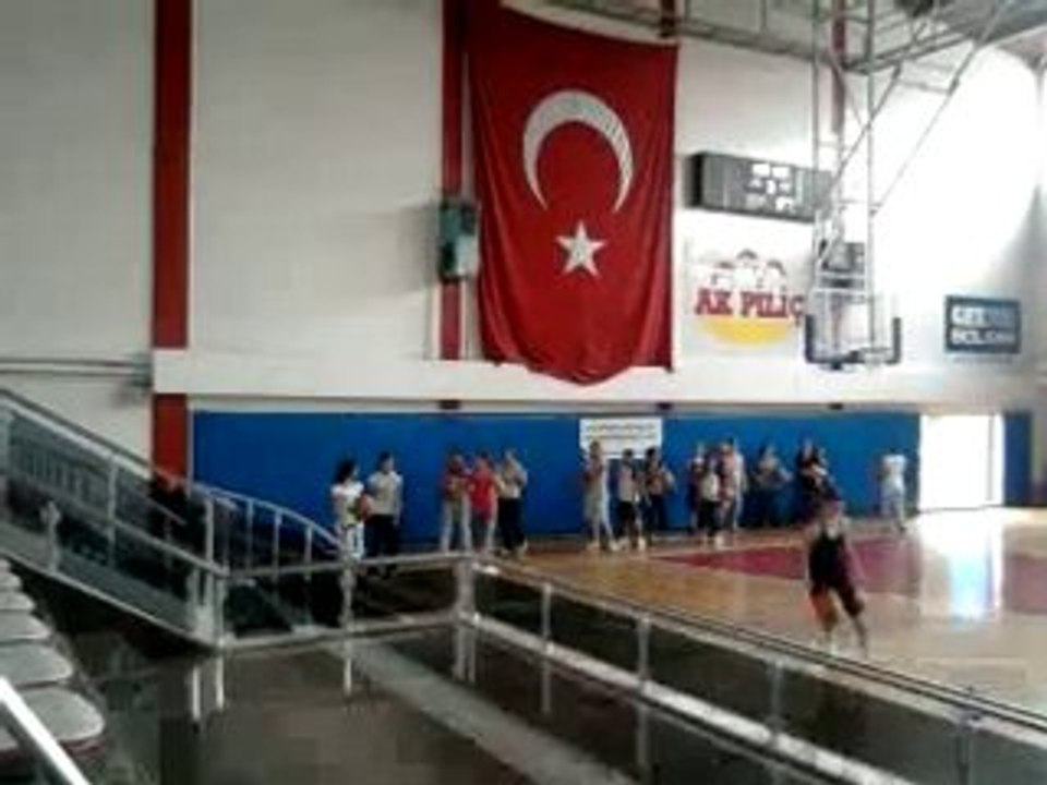 Engeller onlara engel degil...