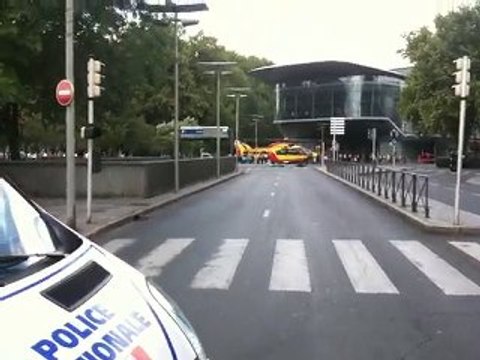 helico de la sécurité civile à tours