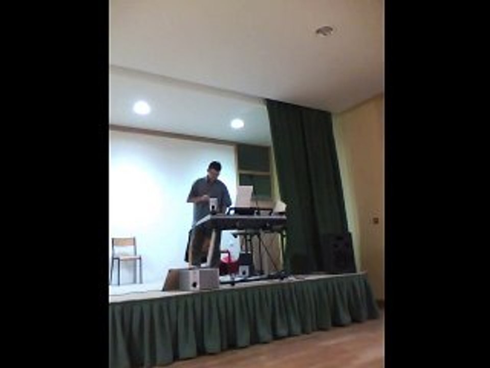 FACTEUR CHANTEUR FETE DE LA MUSIQUE 2010