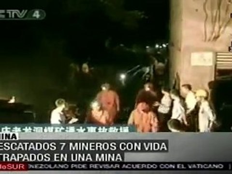 Rescatan a 7 mineros con vida atrapados 80 horas en una mina