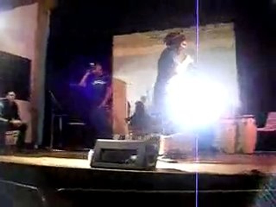 LYROILLj & ALBINOS WILLIAMS