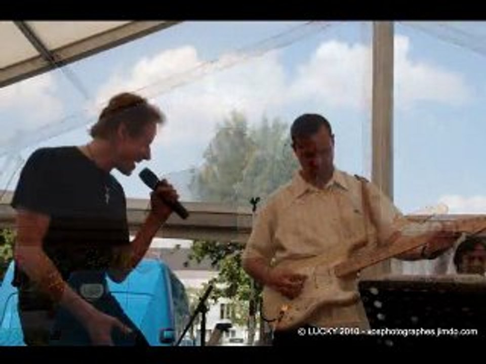 CHRIS EVANS & VIC LAURENS & LES NEWS VAUTOURS