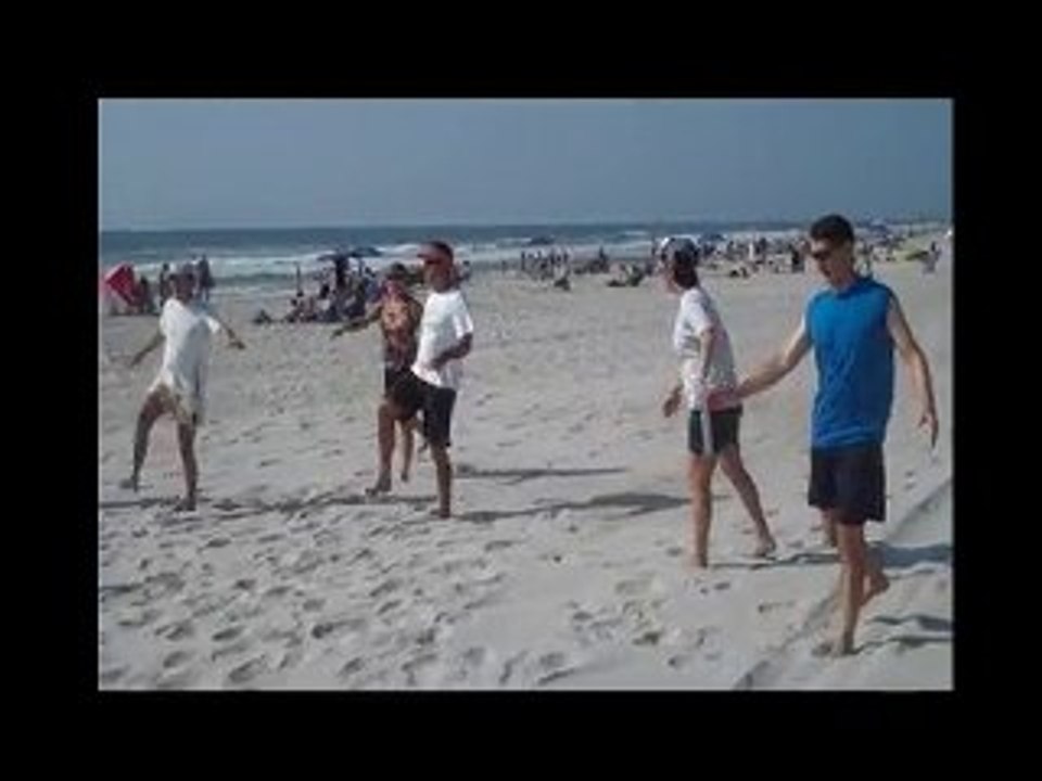 Wilmington Health Nuts-Exercise Fitness-Beach Walk