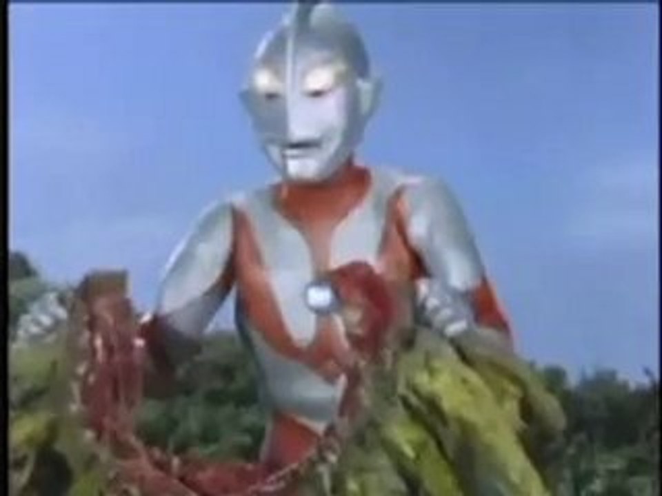 Ultraman vs 'Jirass'