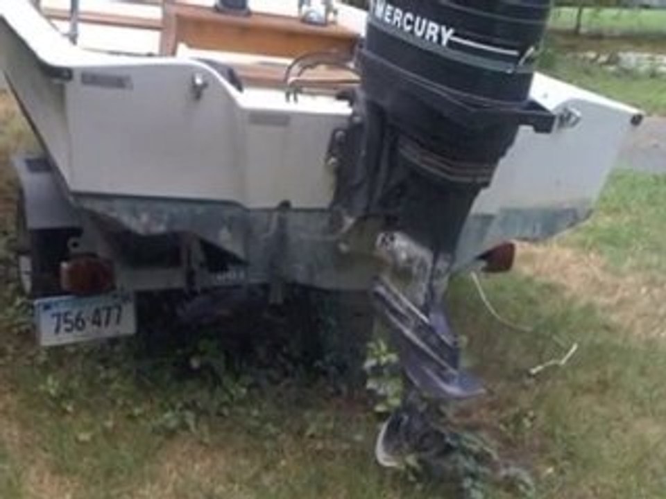 FOR SALE: 1977 15 1/2' Boston Whaler Sport