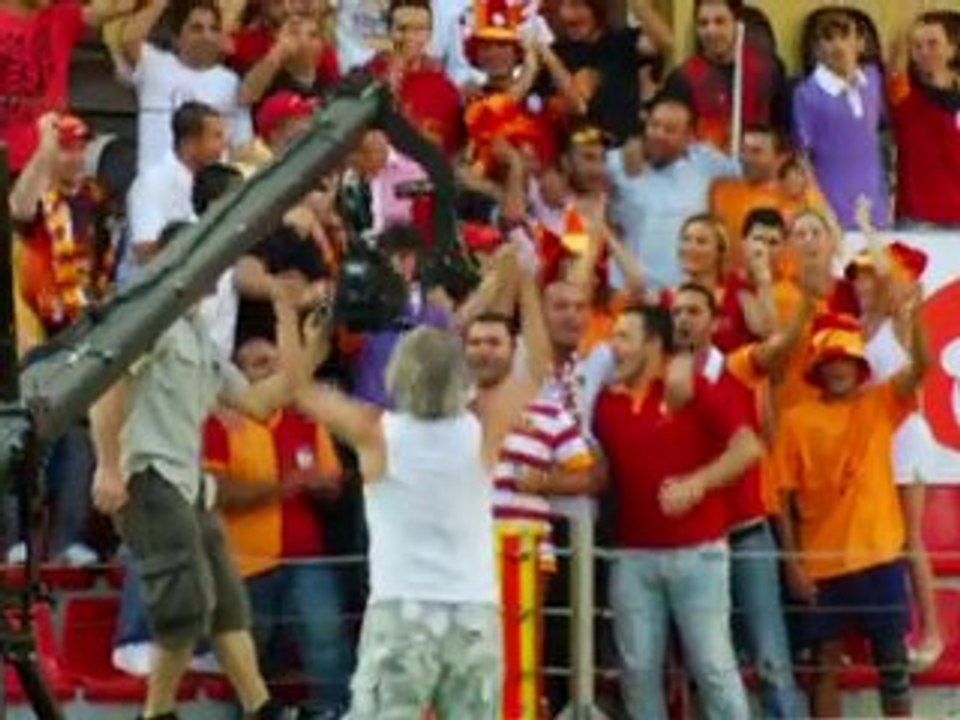 GS 2010-2011 yeni parçalı forma lansman filmi kamera arkası