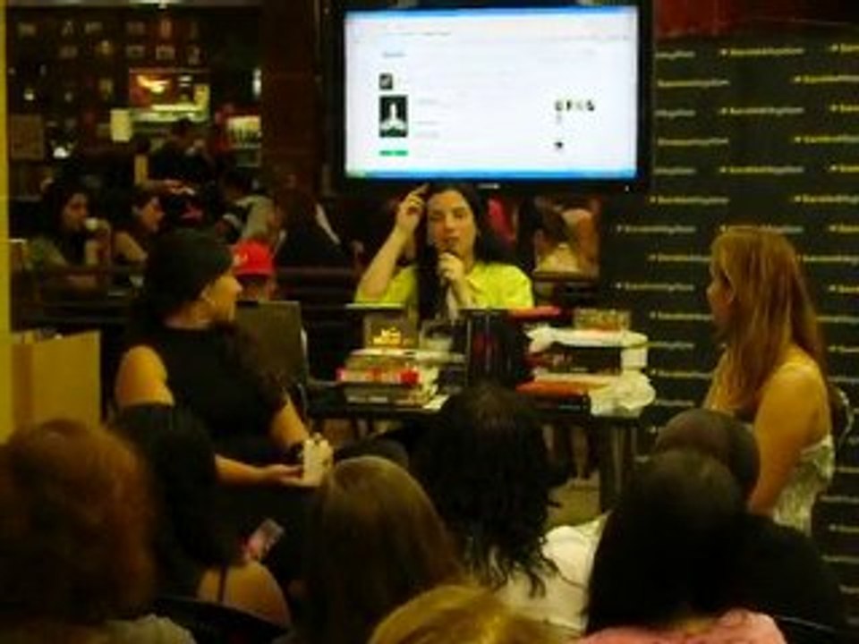 Skoob no primeiro aniversário do Clube do Livro