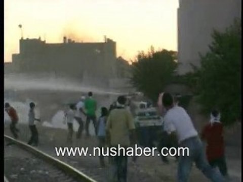 NUSAYBİN DE YÜRÜYÜŞ VE BASIN AÇIKLMASINDAN SONRA OLAY ÇIKTI