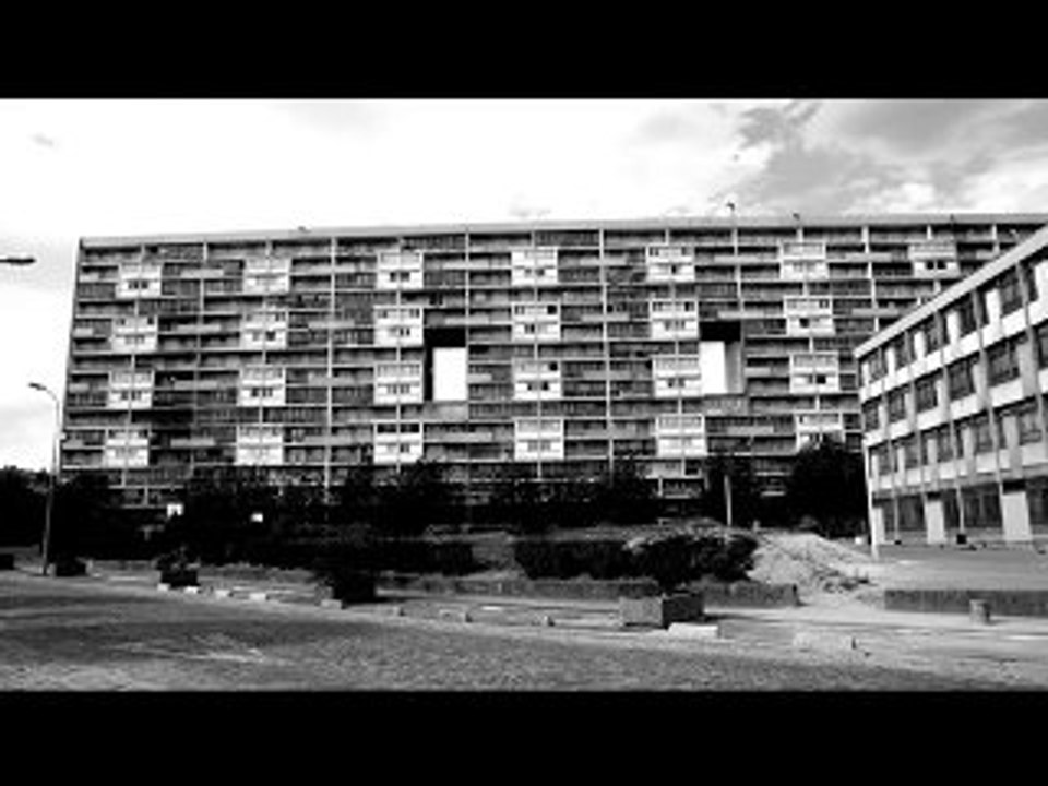 Rassemblement de soutien aux expulsés de la Courneuve 7/2010