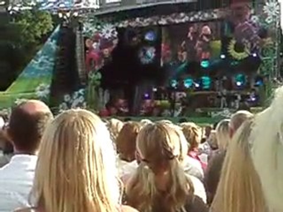 MOV04035