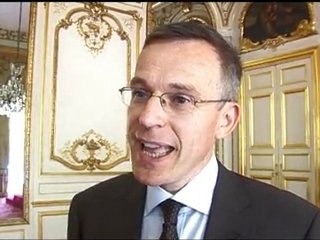 Prise d'armes de la Légion étrangère au Palais du Luxembourg