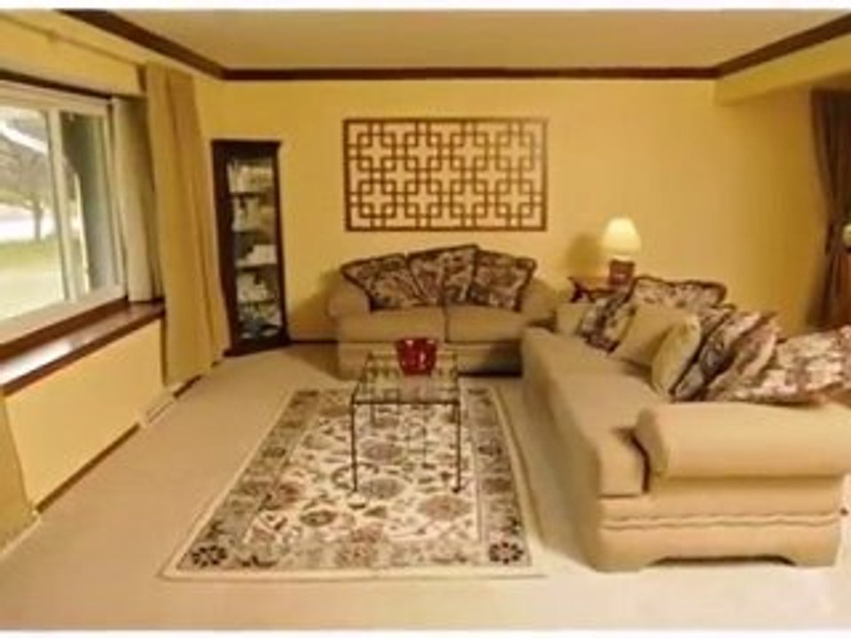 Homes for Sale - W251S4310 Oak View Dr - Waukesha, WI 53189