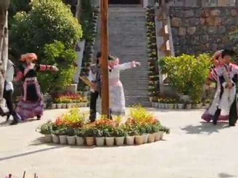 Danse Miao - Village des Minorités - Kunming