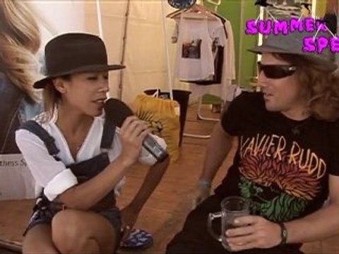 Elizabeth Sun from Gogol Bordello @ Gurten Festival 2010 (Sw