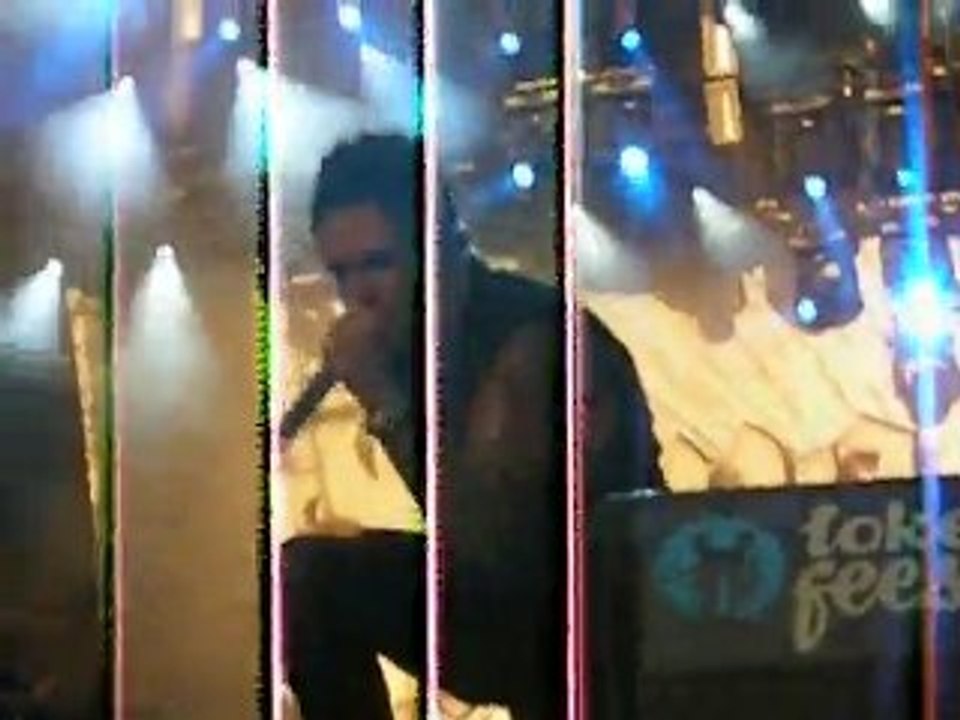01 - Papa Roach - Kick In The Teeth au Lokerse fest 2010