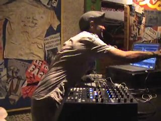 DJ STANBUL - Daft Punk vs Ciocarlia (live luxey 2009)