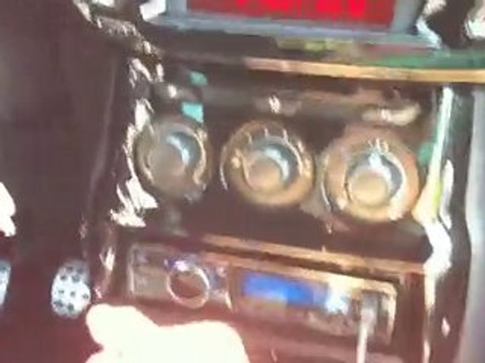 Pioneer DEH-7200SD & TS-WX77A sur Citroën DS3