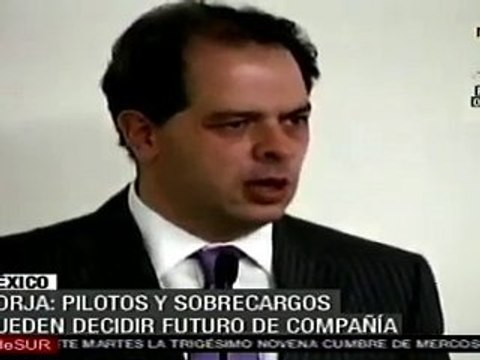 Mexicana de aviación anuncia recortes salariales del 41%