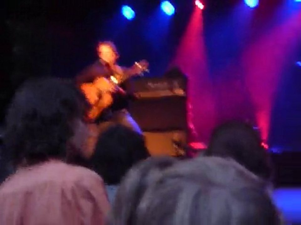 john butler 2010 in belgium revolution