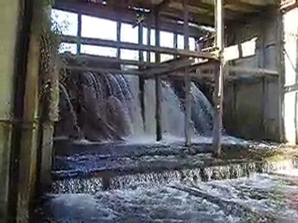 Плотина на реке Колпь