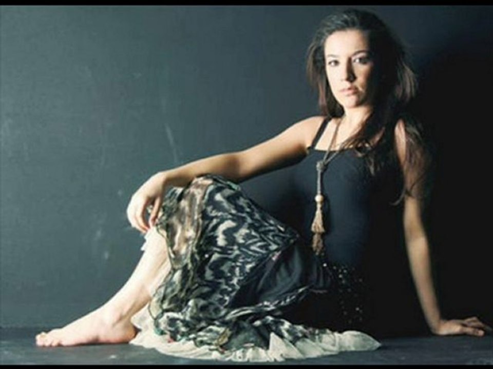 İrem Yağcı - Hayat Beni Çözer Misin