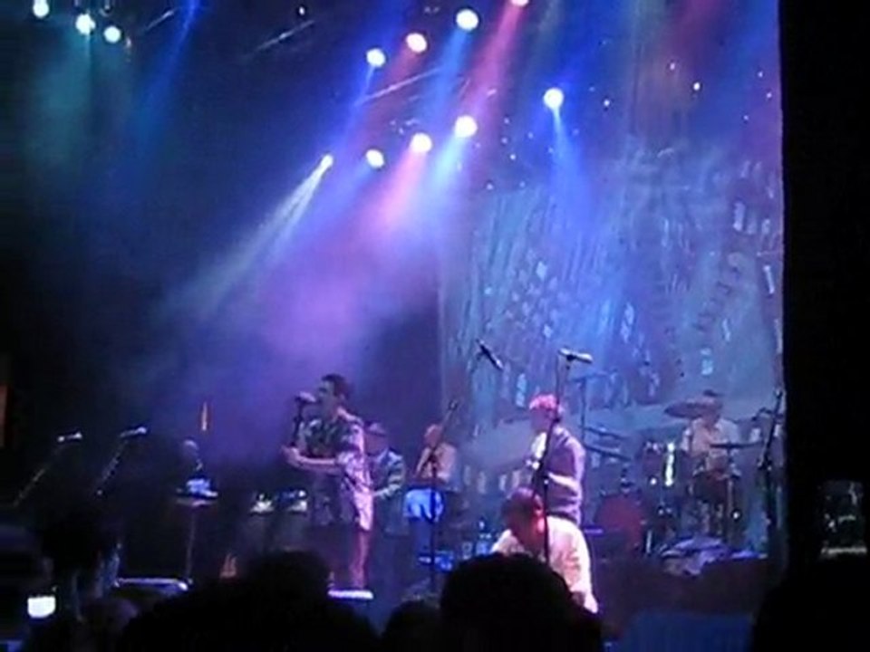 The Pogues - Sally McLennane (Lux 30-07-10)