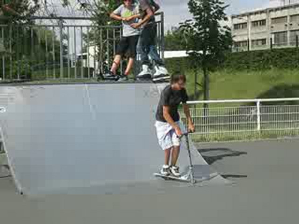 chicco scooter flip 180