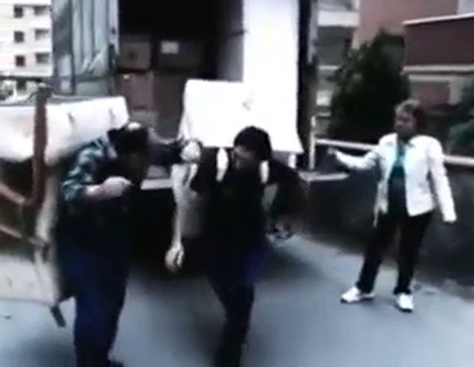 Çok Komik -Yüküm Var Tikim Var-emere1616