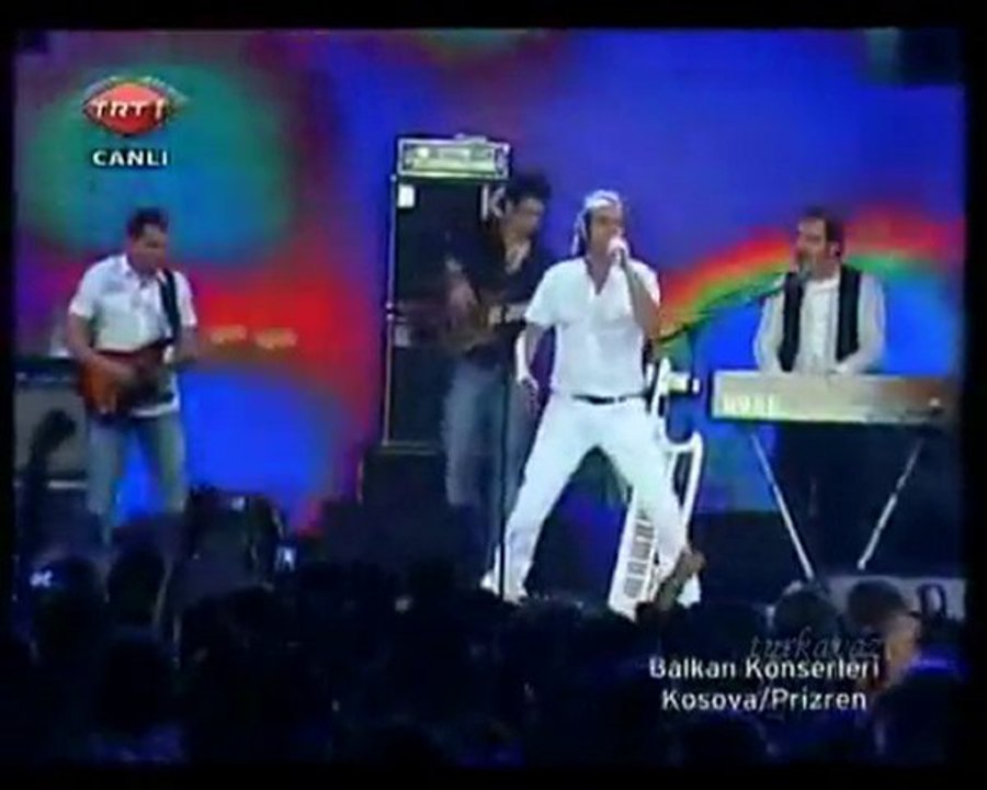 2 KIRAÇ concert Kosova  Prizren Balkan express TRT